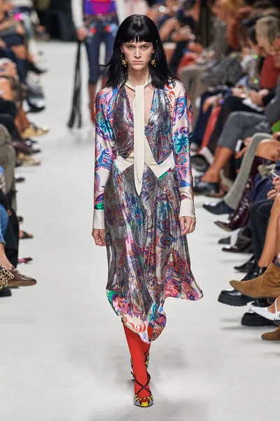 Look 2